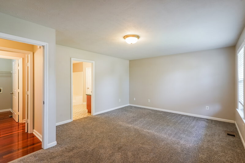 2,170/Mo, 906 Tal Ln La Vergne, TN 37086 Main Bedroom View 2