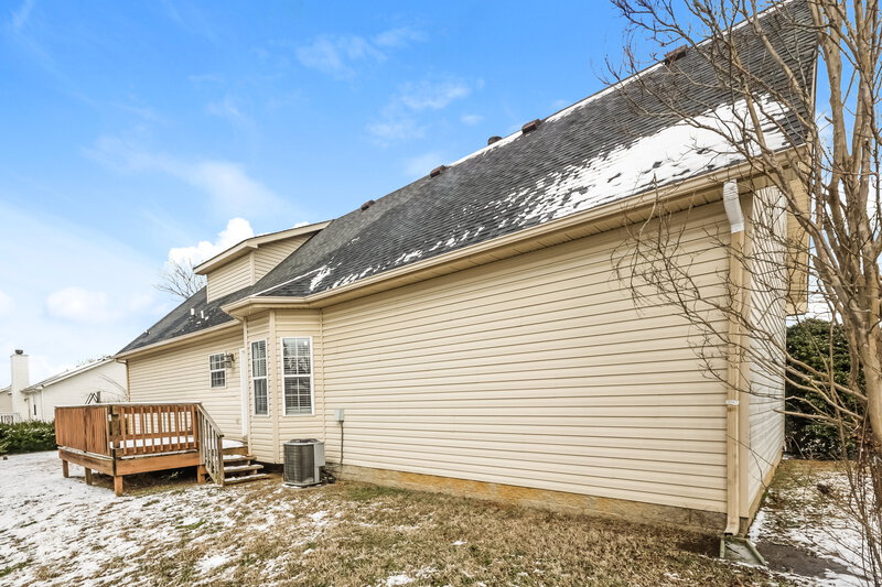 2,175/Mo, 906 Tal Ln La Vergne, TN 37086 Rear View