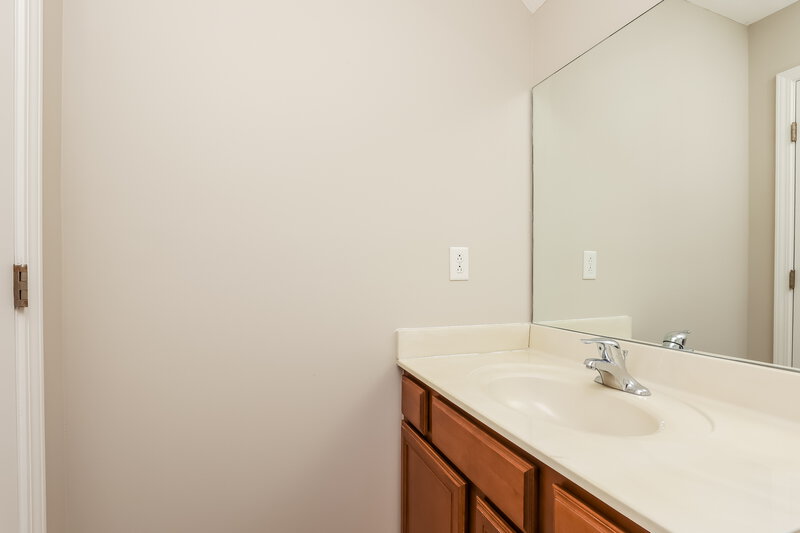 3,140/Mo, 3734 Chipara Dr Murfreesboro, TN 37128 Bathroom View