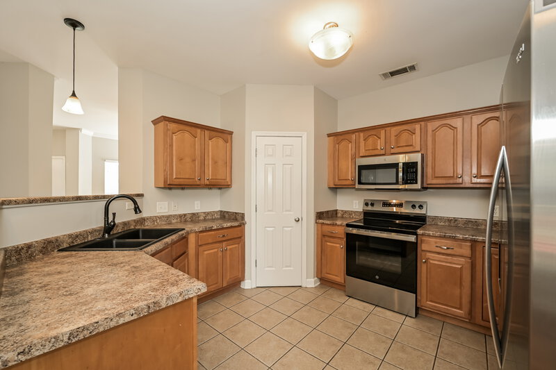 2,285/Mo, 237 Titans Cir Murfreesboro, TN 37127 Kitchen View