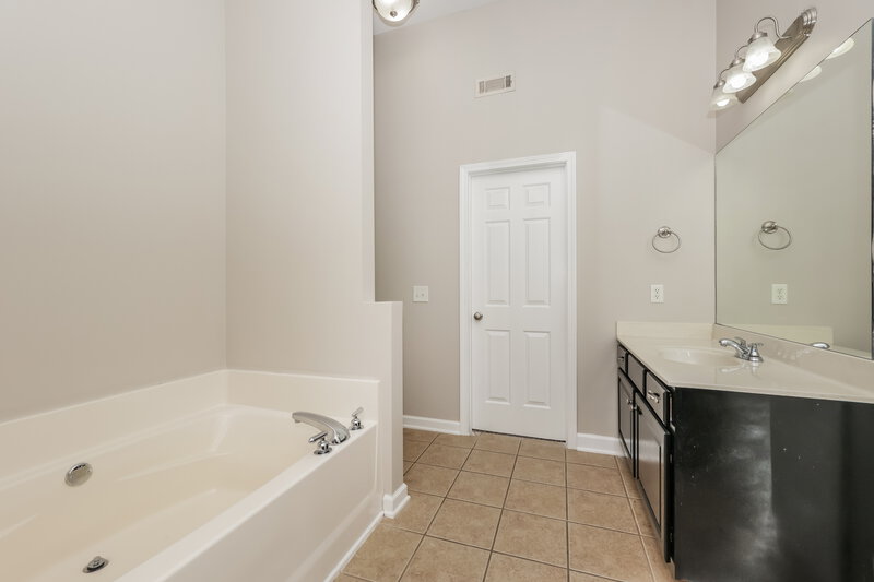 1,935/Mo, 237 Titans Cir Murfreesboro, TN 37127 Main Bathroom View 2