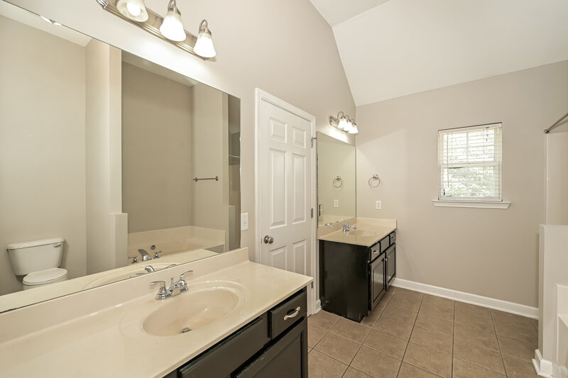 2,285/Mo, 237 Titans Cir Murfreesboro, TN 37127 Main Bathroom View