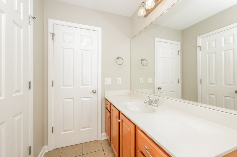 1,935/Mo, 237 Titans Cir Murfreesboro, TN 37127 Bathroom View