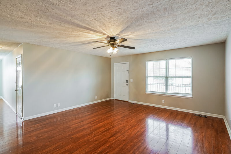 2,030/Mo, 1112 Skipton Dr Murfreesboro, TN 37128 Living Room View