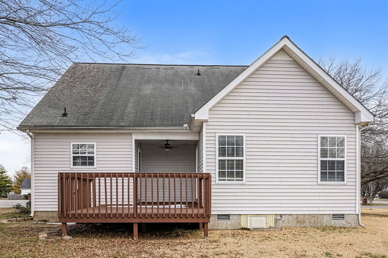 2,030/Mo, 1112 Skipton Dr Murfreesboro, TN 37128 Rear View