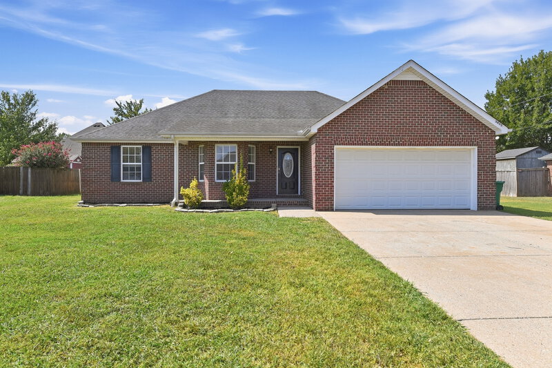2,015/Mo, 3033 Mesquite Dr Smyrna, TN 37167 External View