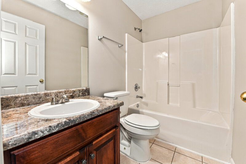2,015/Mo, 3033 Mesquite Dr Smyrna, TN 37167 Bathroom View