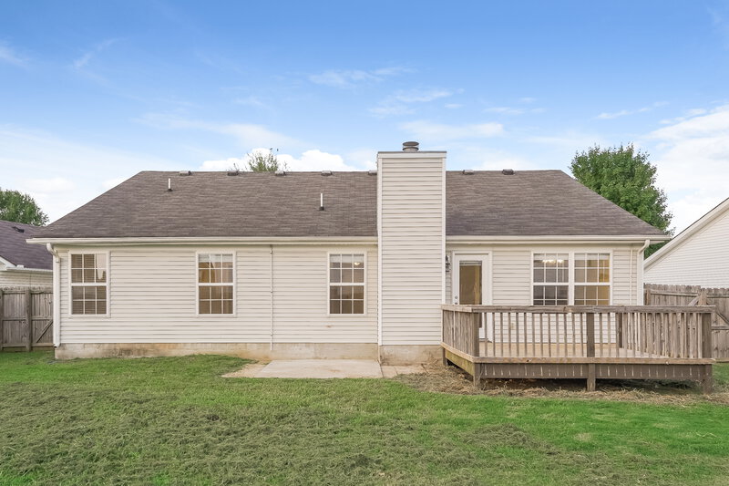 1,950/Mo, 1955 Odessa Ave Murfreesboro, TN 37128 Rear View