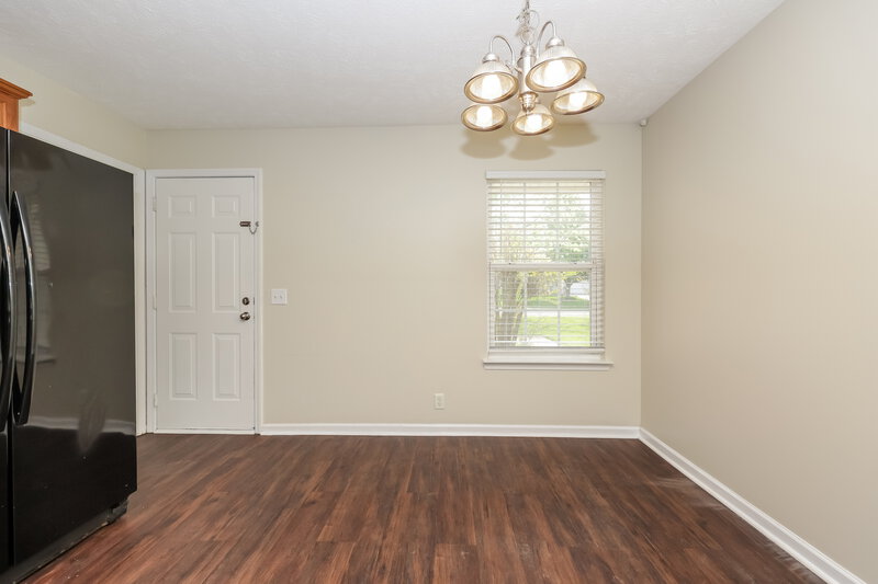 1,960/Mo, 1006 Tom Hailey Blvd La Vergne, TN 37086 Dining Room View