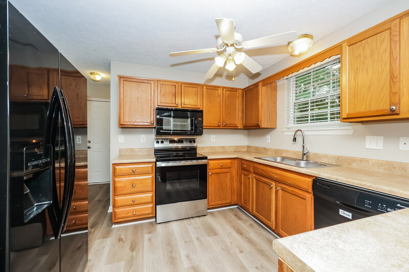 2,655/Mo, 607 Doral Pointe Mt Juliet, TN 37122 Kitchen View