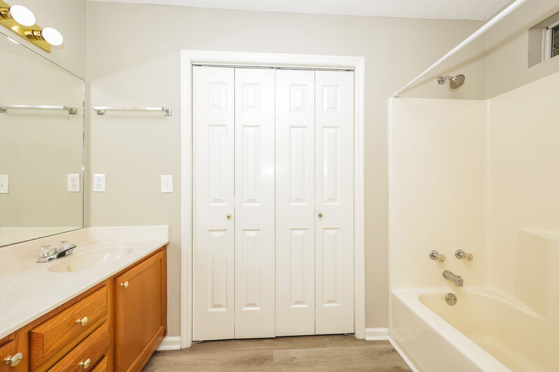 2,655/Mo, 607 Doral Pointe Mt Juliet, TN 37122 Main Bathroom View