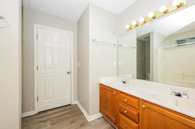 2,655/Mo, 607 Doral Pointe Mt Juliet, TN 37122 Main Bathroom View 2
