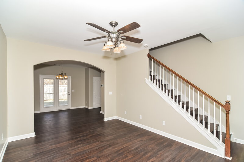 2,055/Mo, 4979 Morning Dove Ln Spring Hill, TN 37174 Living Room View 2