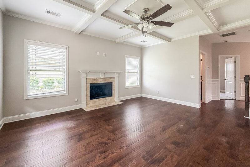 2,600/Mo, 2623 Elam Rd Murfreesboro, TN 37127 Living Room View 2