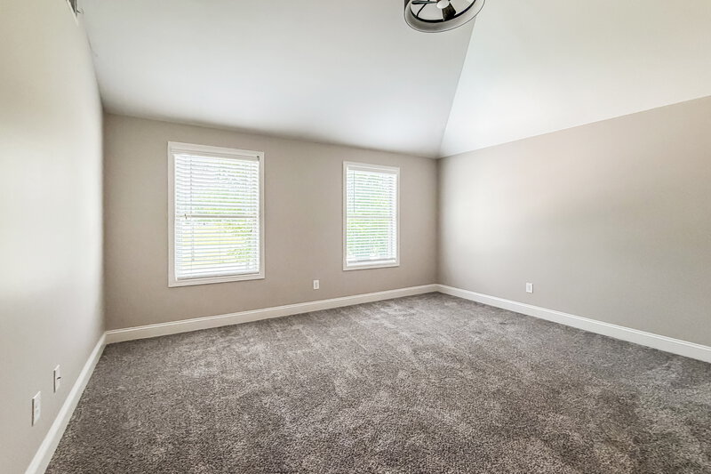 2,600/Mo, 2623 Elam Rd Murfreesboro, TN 37127 Bedroom View 4