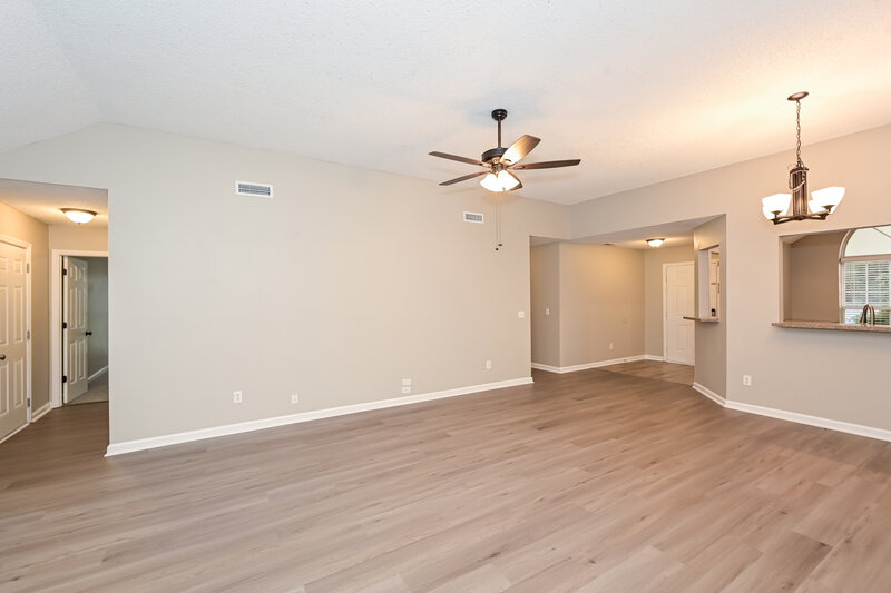2,040/Mo, 2204 Joann Dr Spring Hill, TN 37174 Living Room View 2