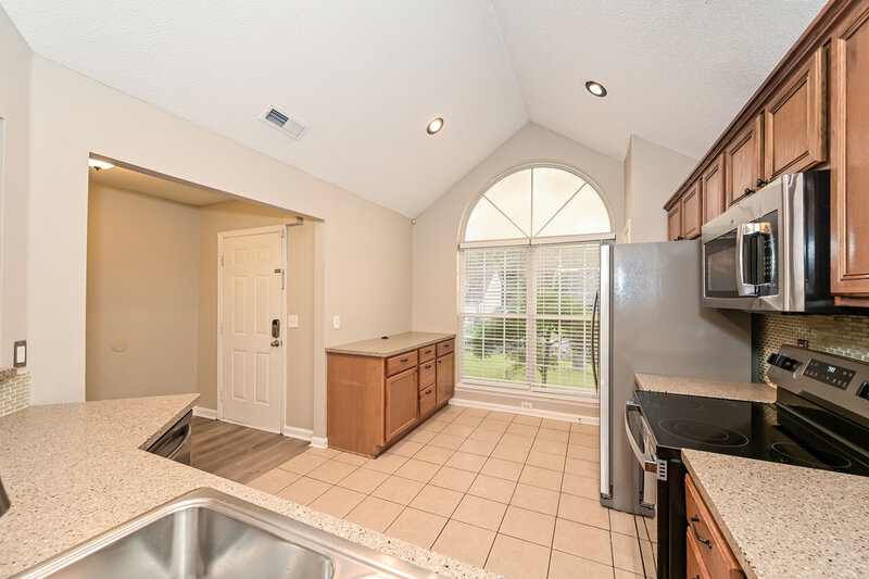 2,040/Mo, 2204 Joann Dr Spring Hill, TN 37174 Kitchen View 2