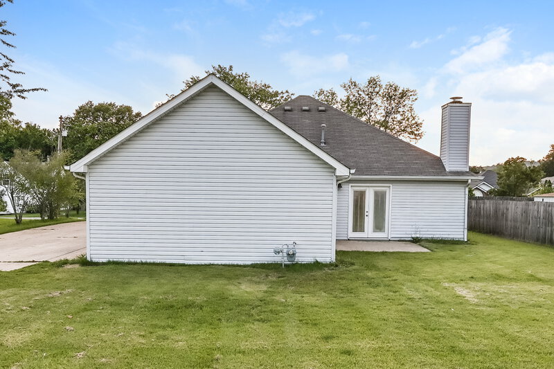 2,040/Mo, 2204 Joann Dr Spring Hill, TN 37174 Rear View