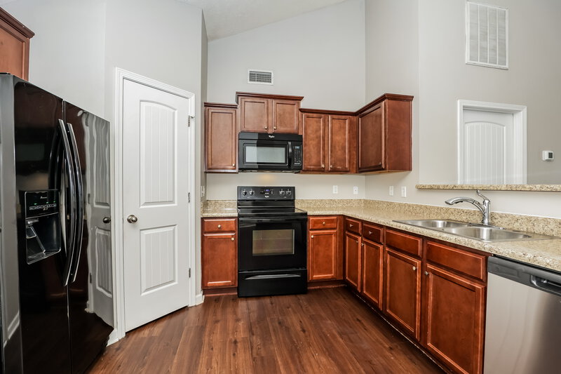 1,855/Mo, 1715 Damascus Rd Murfreesboro, TN 37128 Kitchen View