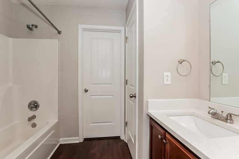 1,855/Mo, 1715 Damascus Rd Murfreesboro, TN 37128 Main Bathroom View 2