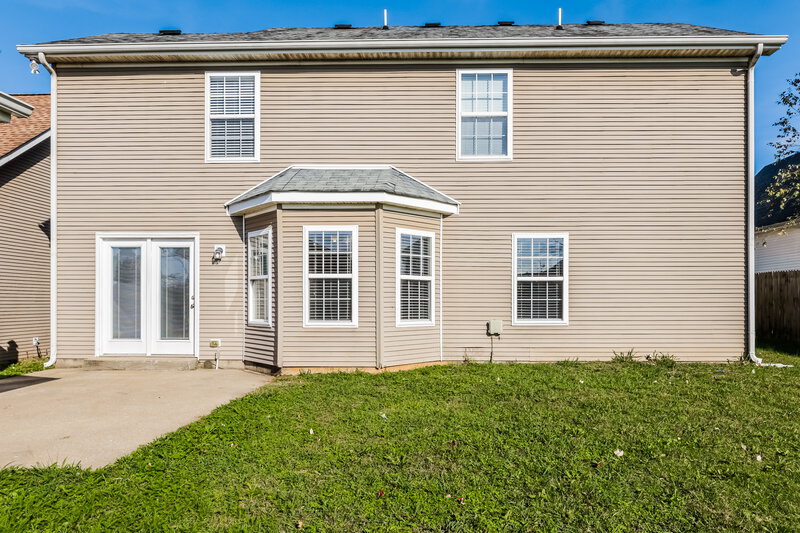 2,210/Mo, 1723 Antebellum Dr Murfreesboro, TN 37128 Rear View