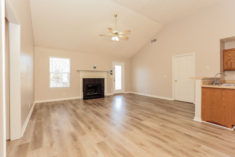 1,735/Mo, 1264 Dalmally Dr Murfreesboro, TN 37128 Living Room View