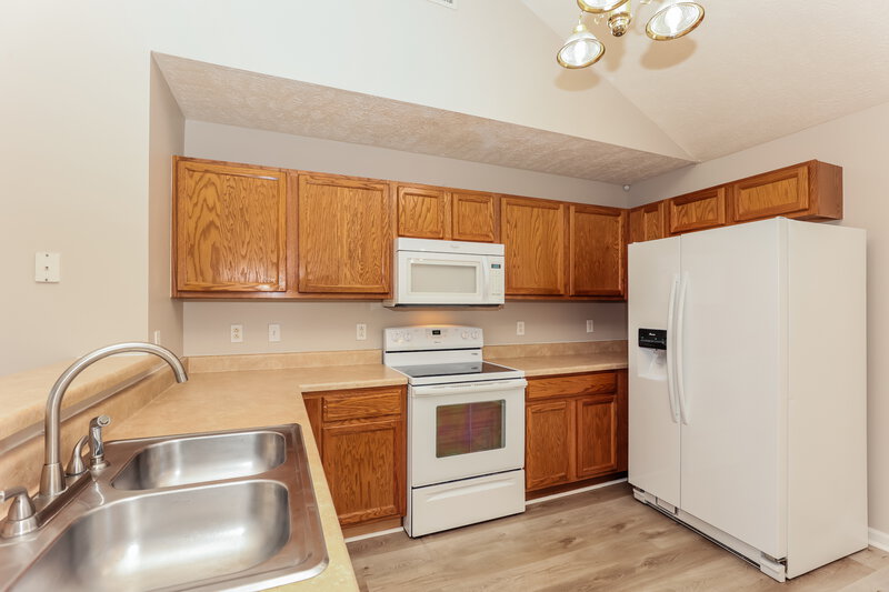 1,735/Mo, 1264 Dalmally Dr Murfreesboro, TN 37128 Kitchen View 3