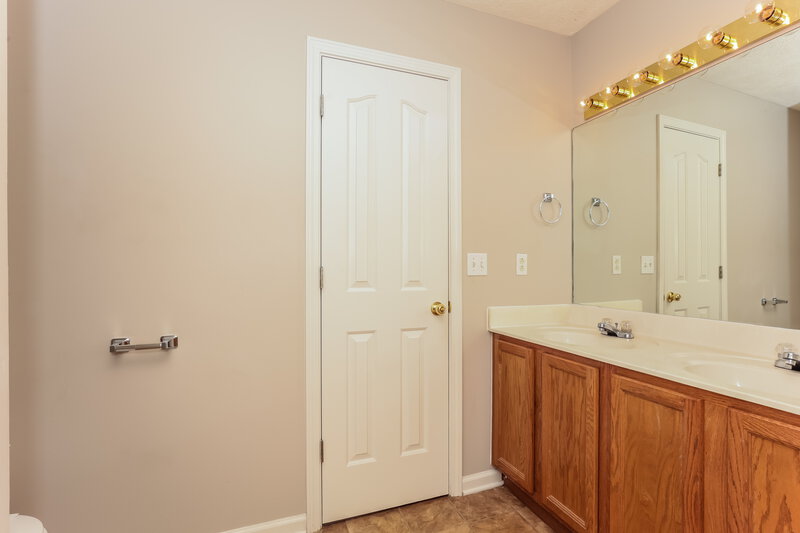 1,735/Mo, 1264 Dalmally Dr Murfreesboro, TN 37128 Main Bathroom View 2