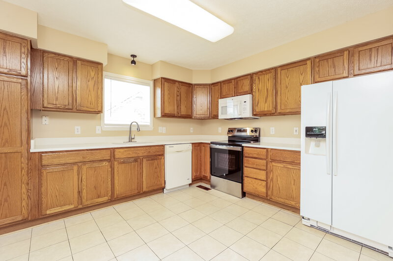 2,515/Mo, 2309 Leighton Way Spring Hill, TN 37174 Kitchen View 2