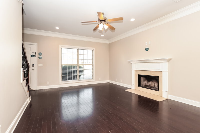 1,895/Mo, 1827 Potters Ct Murfreesboro, TN 37128 Living Room View 2