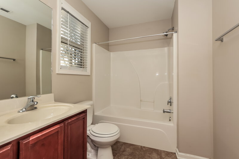 1,895/Mo, 1827 Potters Ct Murfreesboro, TN 37128 Bathroom View