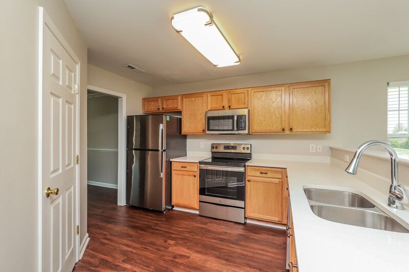 2,145/Mo, 1047 Vanguard Dr Spring Hill, TN 37174 Kitchen View