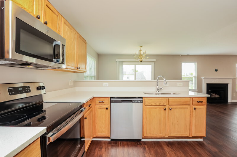 2,145/Mo, 1047 Vanguard Dr Spring Hill, TN 37174 Kitchen View 2