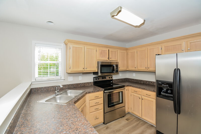 2,610/Mo, 2705 Lydia Pl Thompsons Station, TN 37179 Kitchen View