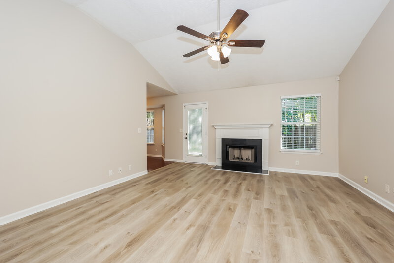 3,340/Mo, 816 Pantera Dr Murfreesboro, TN 37128 Living Room View 2