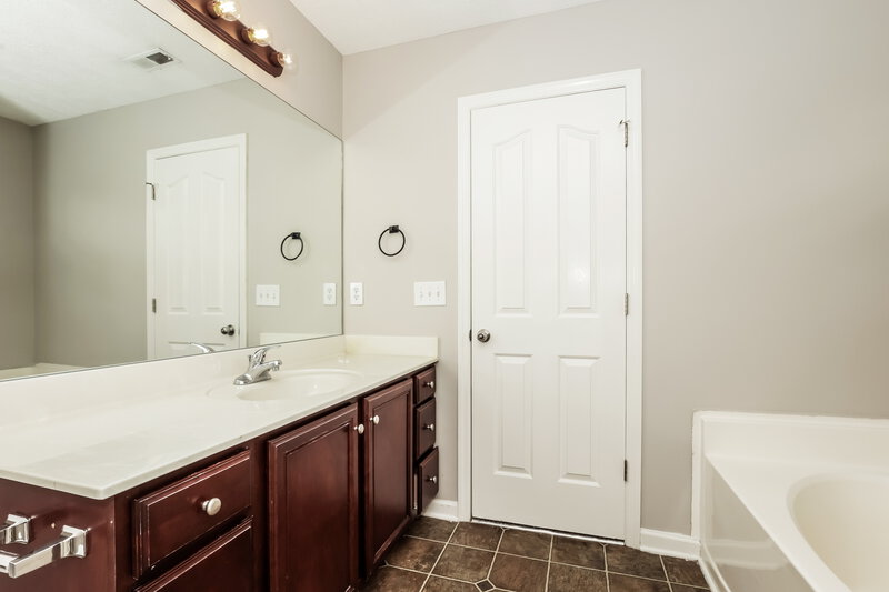 2,355/Mo, 3342 Hamberton Cir Murfreesboro, TN 37128 Main Bedroom View 3