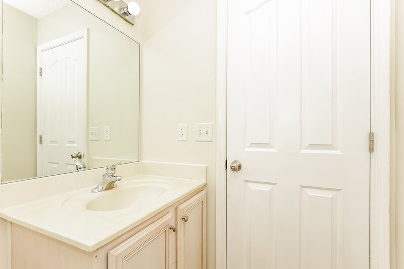 1,910/Mo, 3257 Perlino Dr Murfreesboro, TN 37128 Bathroom View 2