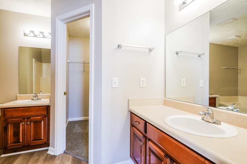 2,215/Mo, 6006 Boxer Pl Smyrna, TN 37167 Main Bathroom View