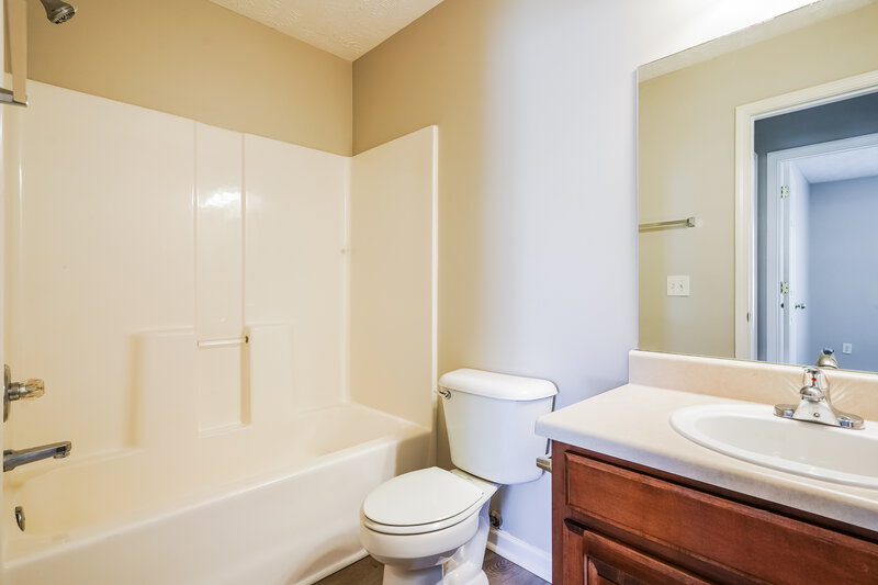 2,215/Mo, 6006 Boxer Pl Smyrna, TN 37167 Bathroom View