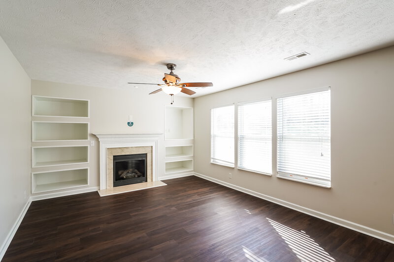 2,445/Mo, 1036 Bradford Park Rd Mt Juliet, TN 37122 Living Room View