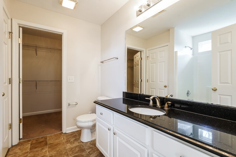 2,445/Mo, 1036 Bradford Park Rd Mt Juliet, TN 37122 Main Bathroom View