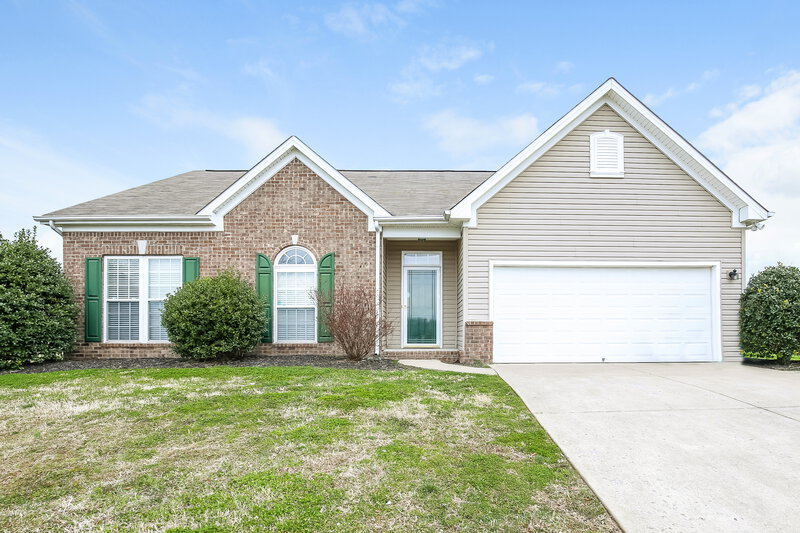 2,425/Mo, 130 Megan St Spring Hill, TN 37174 External View