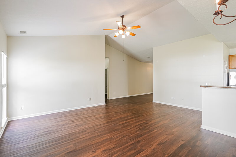 2,030/Mo, 130 Megan St Spring Hill, TN 37174 Living Room View 2