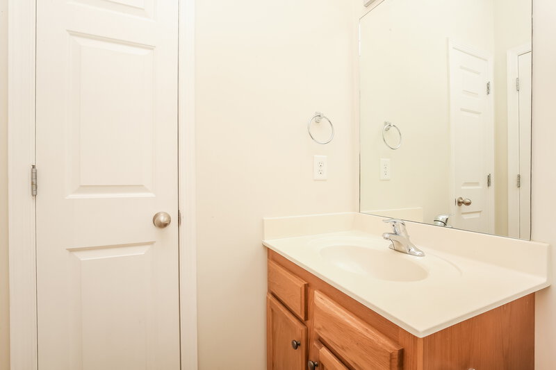 2,425/Mo, 130 Megan St Spring Hill, TN 37174 Powder Room View