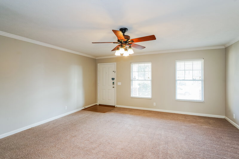 2,350/Mo, 3137 Hidden Creek Dr Antioch, TN 37013 Living Room View 2