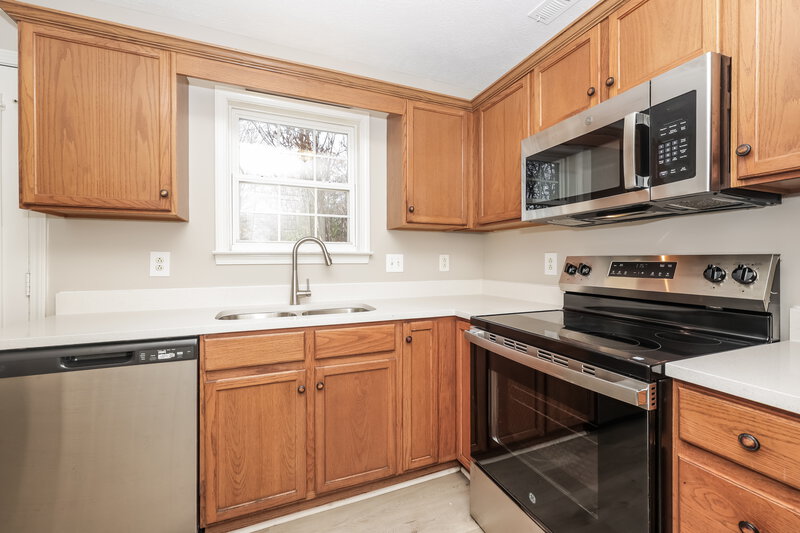 2,049/Mo, 913 Buckhaven Dr Smyrna, TN 37167 Kitchen View 2