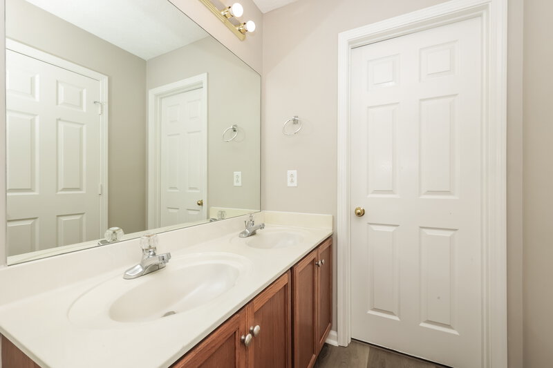 2,049/Mo, 913 Buckhaven Dr Smyrna, TN 37167 Bathroom View