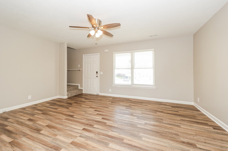 2,110/Mo, 1007 Cheryl Ln La Vergne, TN 37086 Living Room View