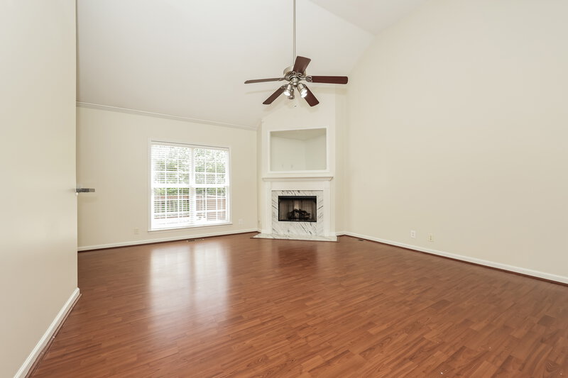 2,405/Mo, 3235 Bilbrey Dr Murfreesboro, TN 37128 Living Room View