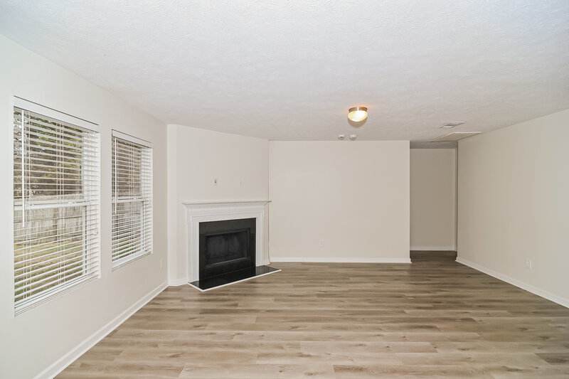 2,545/Mo, 2716 Miranda Dr Murfreesboro, TN 37128 Living Room View